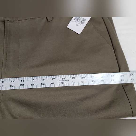 Kut from the Kloth Meg Super Wide Leg High Rise Trousers Color Olive Size 18 - Picture 10 of 16